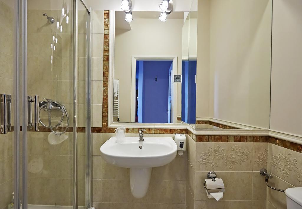 Hotel Palac W Myslecinku Bydgoszcz Exteriör bild
